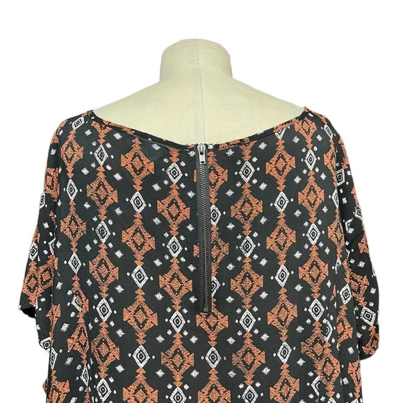 Torrid Geo Print Challis Tunic Top Black Orange Plus‎ Size 3X - Picture 10 of 13